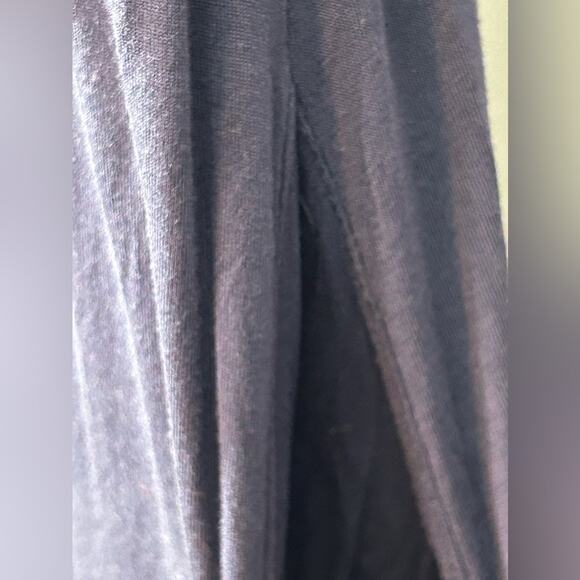 VERABENDI Off Shoulder Ruffle Split Hem Maxi Dress - Medium - Picture 13 of 14